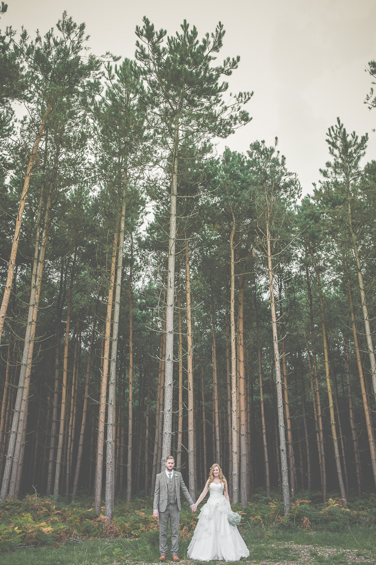 Quirky Natural Woodland Wedding http://lisahowardphotography.co.uk/