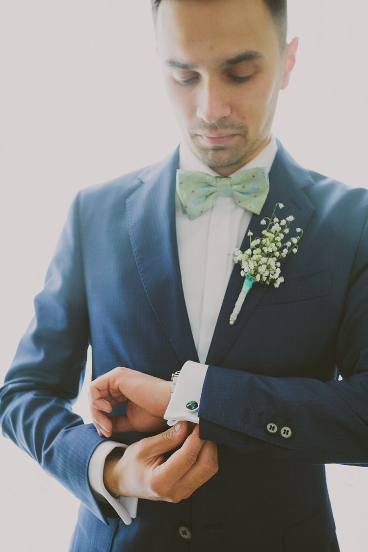 Bow Tie Groom Mint Chemistry Outdoor Wedding Estonia http://sokkphoto.com/