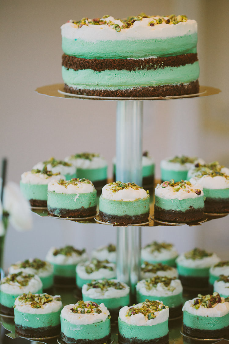Cake Mini Cakes Top Cake Mint Chemistry Outdoor Wedding Estonia http://sokkphoto.com/