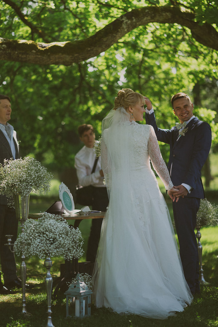 Mint Chemistry Outdoor Wedding Estonia http://sokkphoto.com/