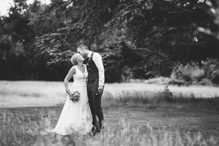 Low Key Hand Made Wedding http://www.kategrayphotography.com/