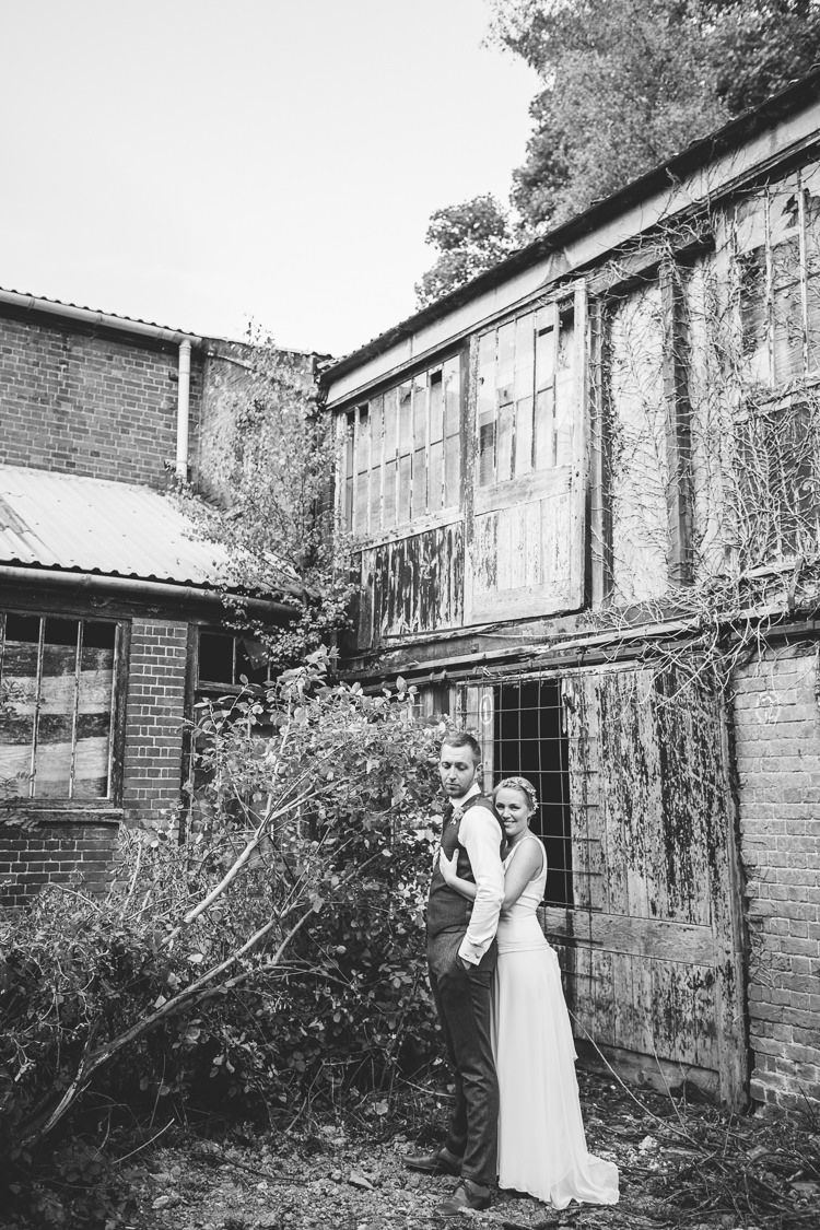Low Key Hand Made Wedding http://www.kategrayphotography.com/