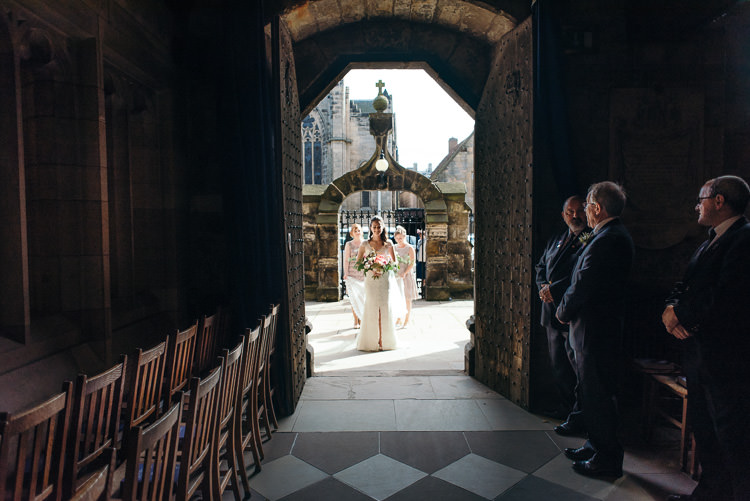 Modern Natural Pink Metallic Wedding http://photosbyzoe.co.uk/
