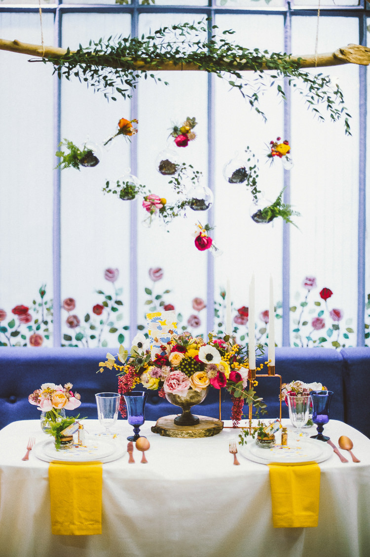 Hanging Flowers Table Decor Pink Yellow Blue Whimsical Vibrant Multicolour Wedding Ideas http://hecapture.fr/