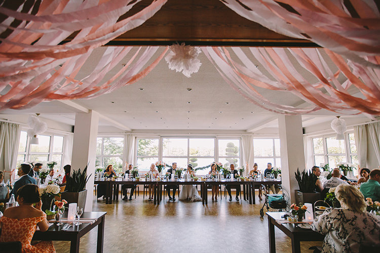 Crepe Paper Streamers Decor Quirky Cool Summer Germany Wedding http://www.cornelia-lietz.com/en