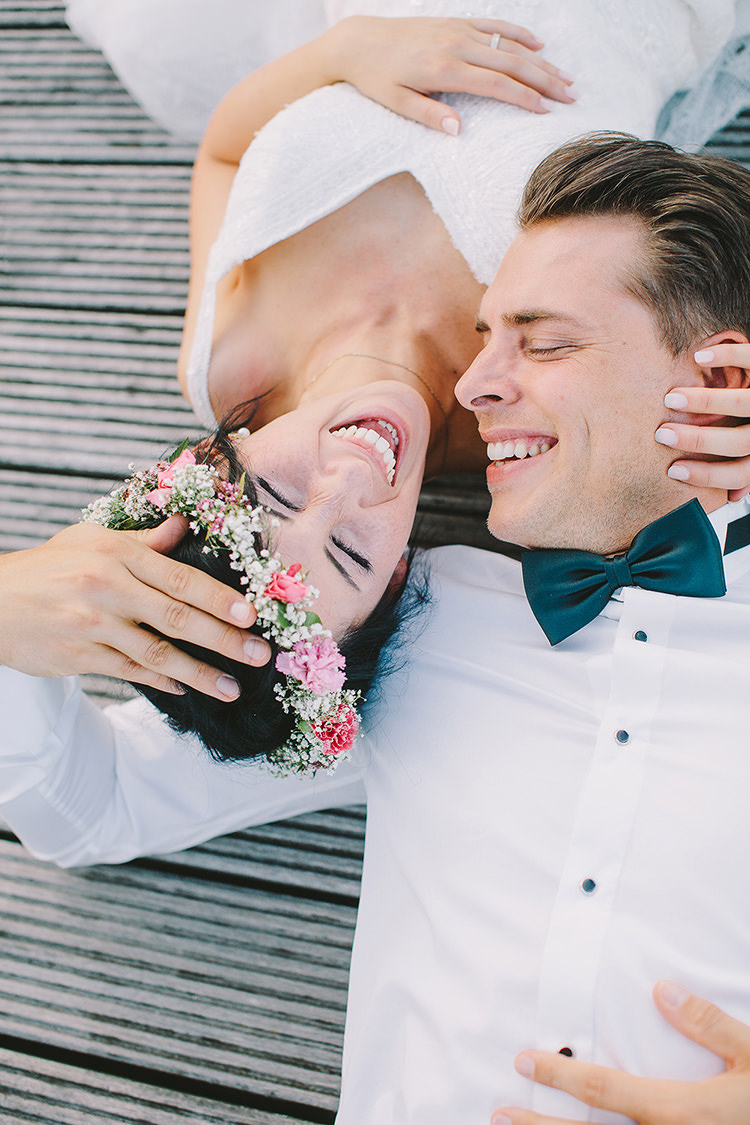Flower Crown Bride Bow Tie Groom Quirky Cool Summer Germany Wedding http://www.cornelia-lietz.com/en