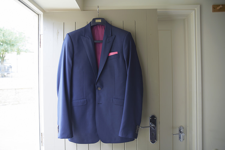 Handmade Fuchsia Navy Farm Wedding http://www.nataliejweddings.com/