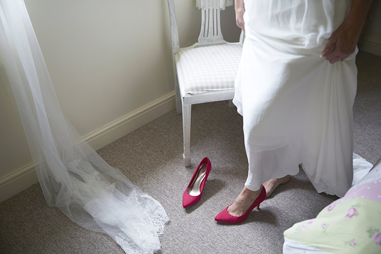 Handmade Fuchsia Navy Farm Wedding http://www.nataliejweddings.com/