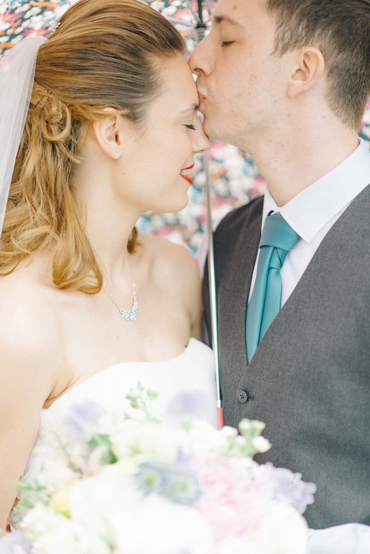 Chic Pastel City Wedding http://sarahjaneethan.co.uk/
