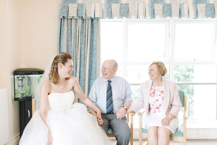 Chic Pastel City Wedding http://sarahjaneethan.co.uk/