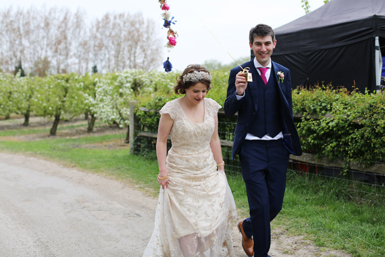 Colourful Home Made Spring Wedding http://www.jadelisaphotography.com/