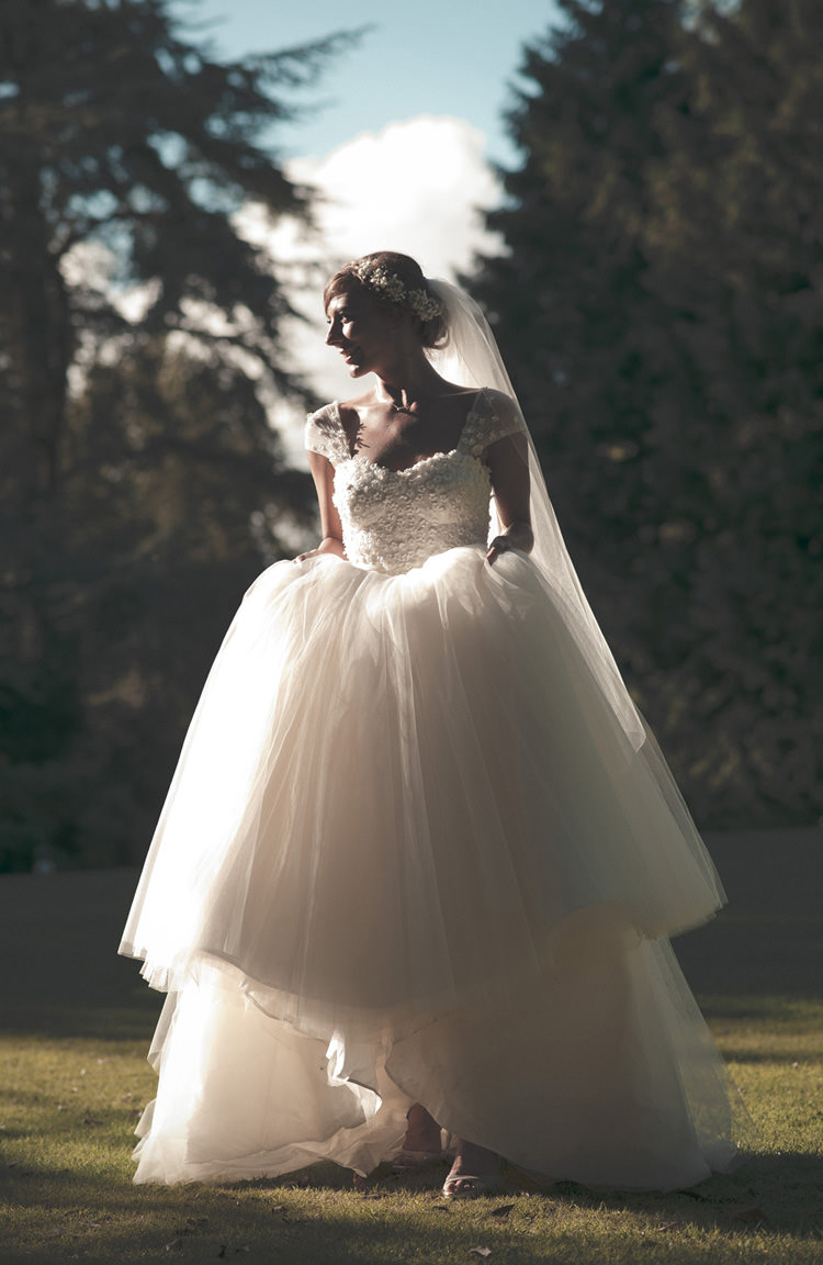 Bluebell Sassi Holford Dress Gown Bride Bridal Beautiful Summer Garden Party Wedding http://divinedayphotography.com/