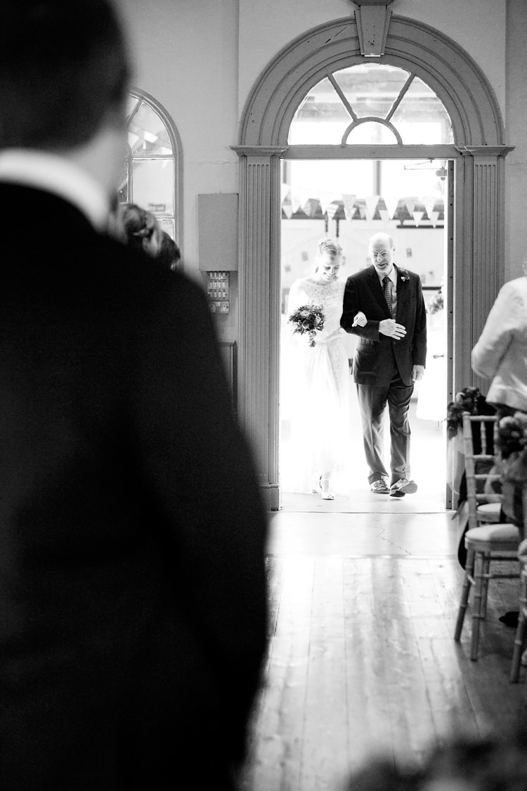 Vintage Autumn School Wedding http://www.rachaeledwardsphotography.co.uk/