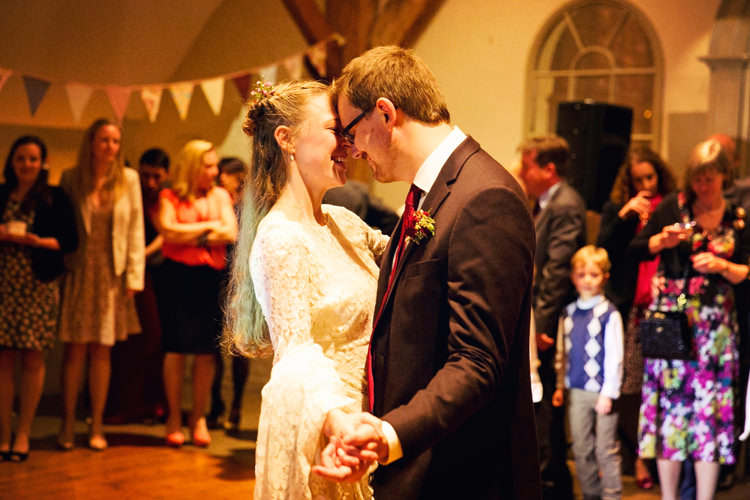Vintage Autumn School Wedding http://www.rachaeledwardsphotography.co.uk/