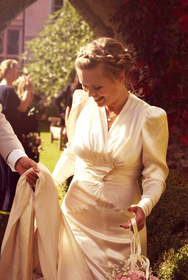 Vintage Country Garden Festival Wedding http://www.kimberleysta-mariaphotography.com/