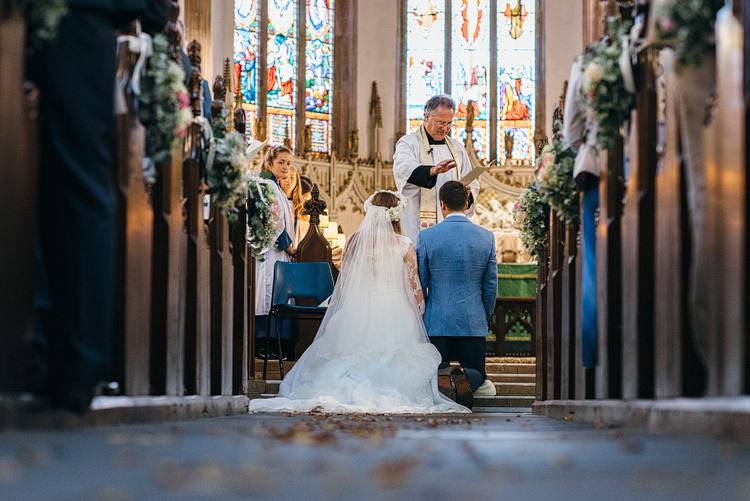 Stylish Relaxed Secret Garden Wedding http://www.gregcoltmanphotography.com/