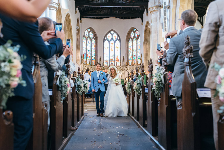 Stylish Relaxed Secret Garden Wedding http://www.gregcoltmanphotography.com/