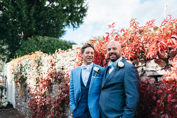 Stylish Relaxed Secret Garden Wedding http://www.gregcoltmanphotography.com/