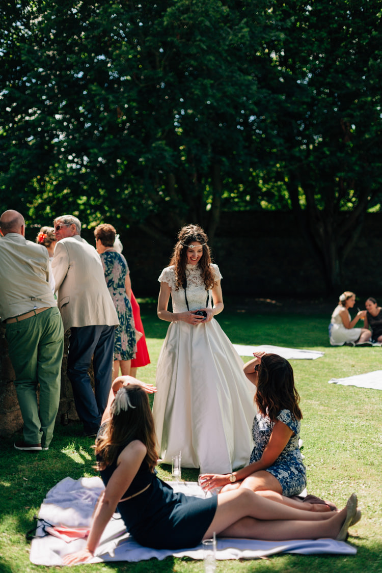 Bohemian Origami Guernsey Wedding http://janiceyiphotography.ca/