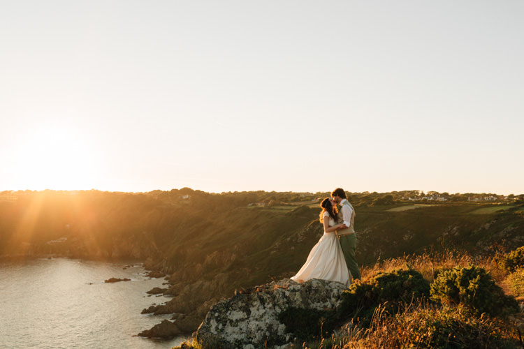 Bohemian Origami Guernsey Wedding http://janiceyiphotography.ca/