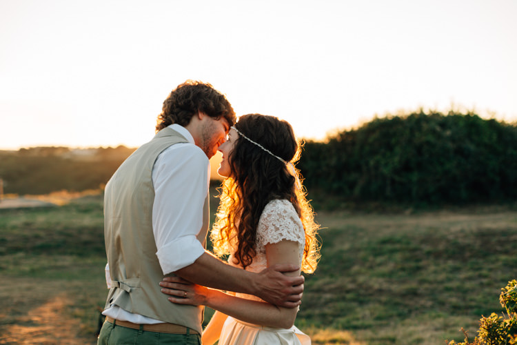 Bohemian Origami Guernsey Wedding http://janiceyiphotography.ca/