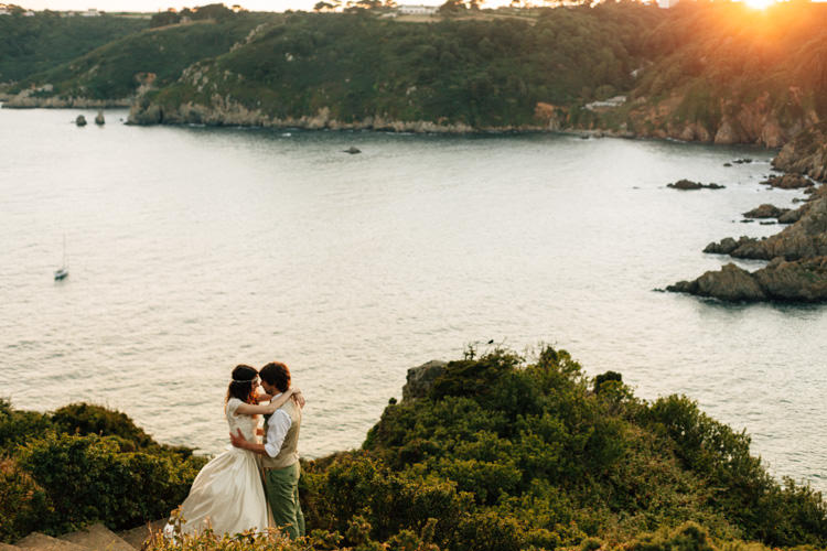Bohemian Origami Guernsey Wedding http://janiceyiphotography.ca/
