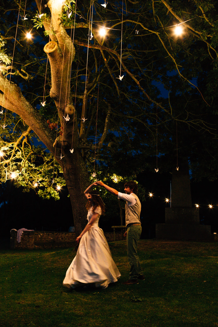 Bohemian Origami Guernsey Wedding http://janiceyiphotography.ca/