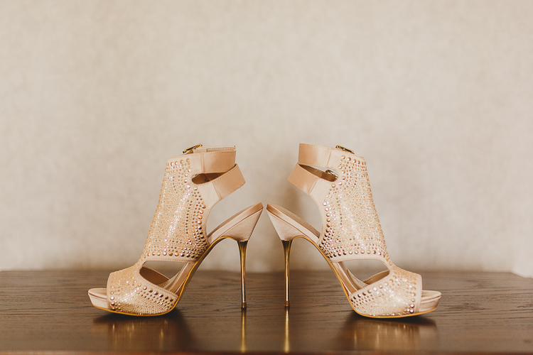 Modern Chic Stylish City Wedding http://photographybymarclawson.com/