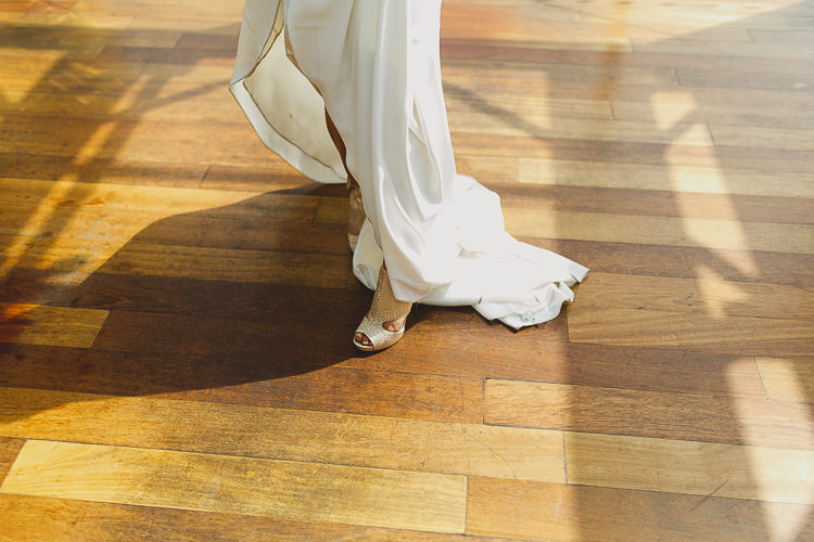 Modern Chic Stylish City Wedding http://photographybymarclawson.com/