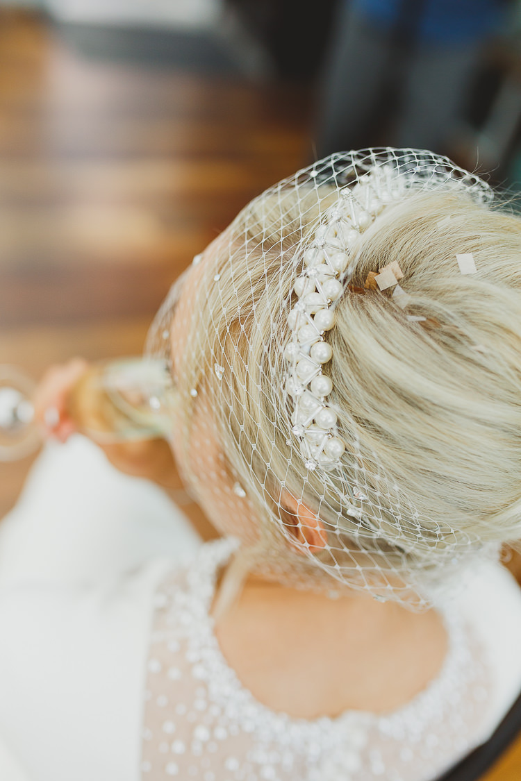 Pearl Birdcage Veil Bride Bridal Modern Chic Stylish City Wedding http://photographybymarclawson.com/
