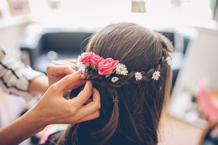 Hair Bride Bridal Daisies Braid Plait Colourful Fun London Wedding http://storyandcolour.co.uk/