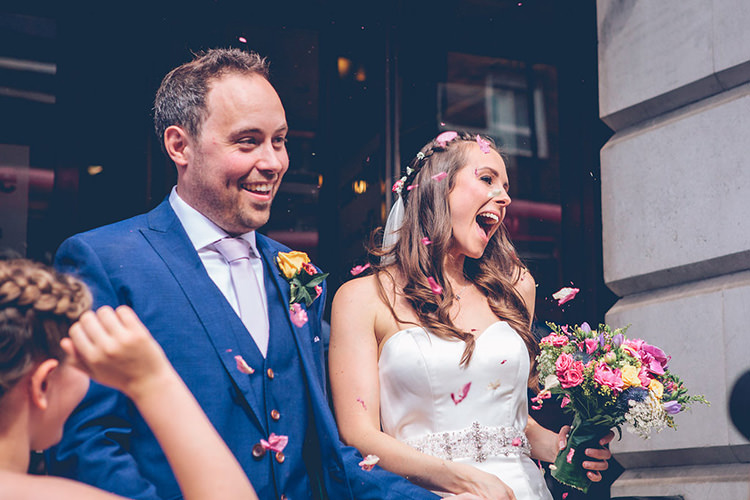 Confetti Throw Colourful Fun London Wedding http://storyandcolour.co.uk/