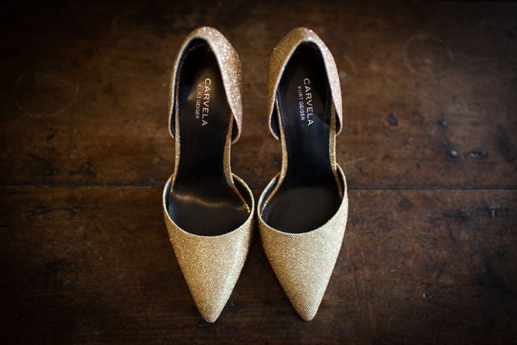 Gold Sparkly Shoes Bride Bridal Pretty Pink Green Winter Wedding http://www.lynseygracephotography.com/