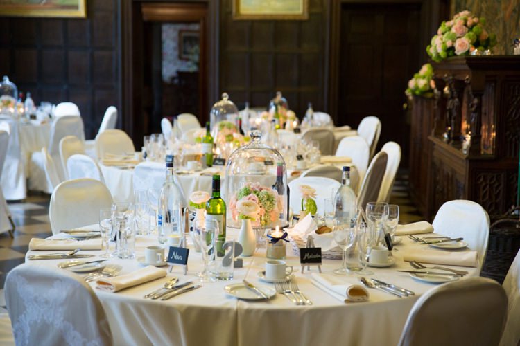 Pretty Pink Green Winter Wedding http://www.lynseygracephotography.com/