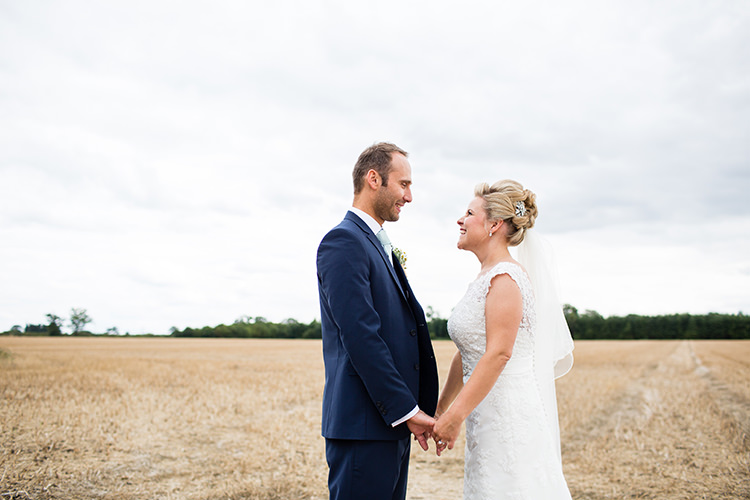 Pretty Natural Floral Barn Wedding http://www.johastingsphotography.co.uk/