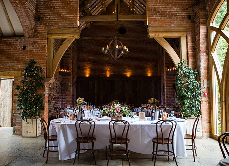 Pretty Natural Floral Barn Wedding http://www.johastingsphotography.co.uk/
