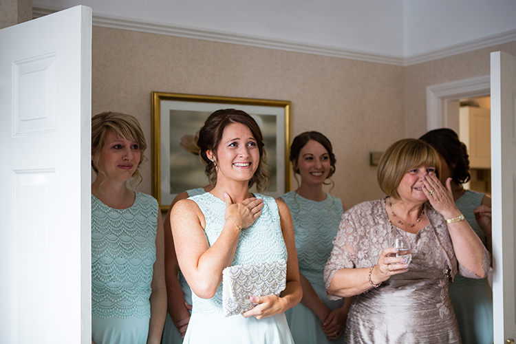 Pretty Natural Floral Barn Wedding http://www.johastingsphotography.co.uk/