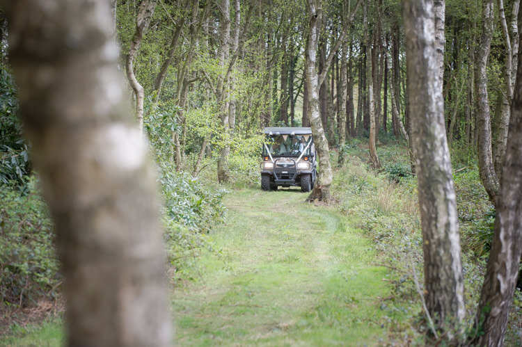 Rustic Woodland Glade Wedding http://razzleberryphotography.co.uk/