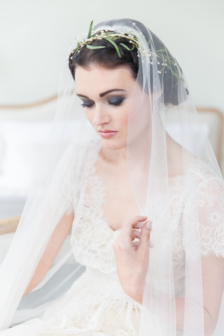 Veil Bride Vintage Bridal Accessory Soft Classic Romantic Wedding Ideas http://www.mckenzie-brown.com/