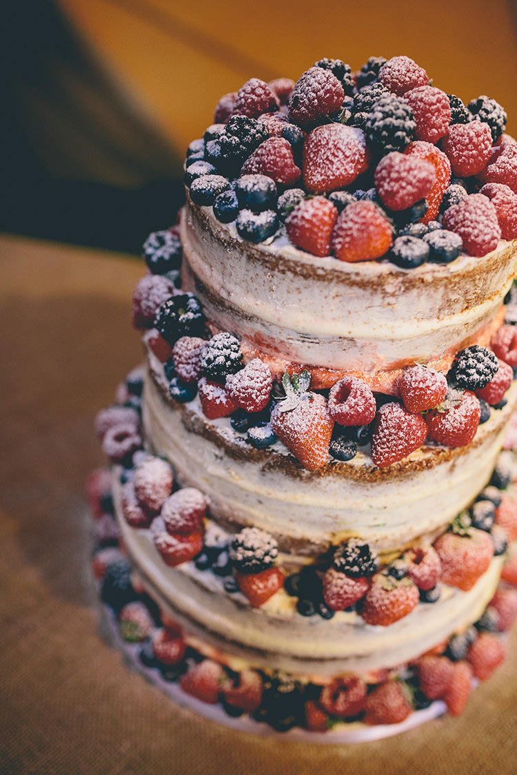 Naked Cake Fruit Berries Layer Icing Chilled Festival Lavender Wedding http://storyandcolour.co.uk/