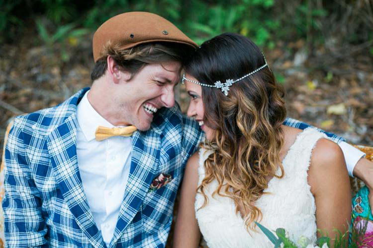 Quirky Vintage Kiss Wedding Ideas http://www.sarahheartsphotography.com/