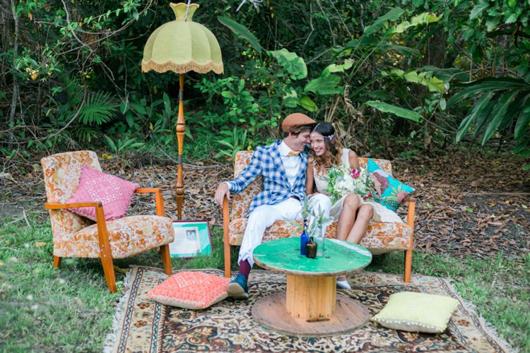 Quirky Vintage Kiss Wedding Ideas http://www.sarahheartsphotography.com/