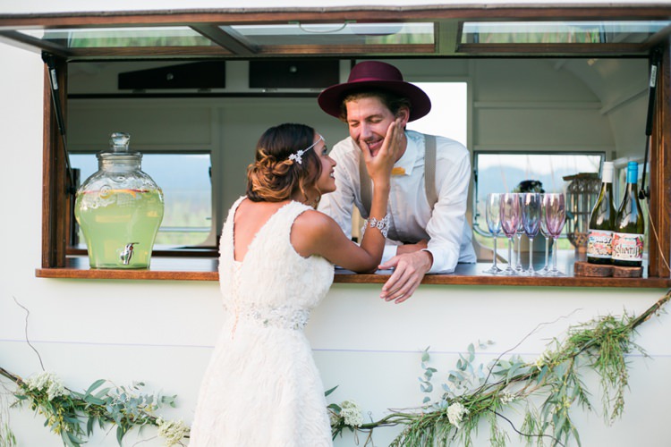 Quirky Vintage Kiss Wedding Ideas http://www.sarahheartsphotography.com/