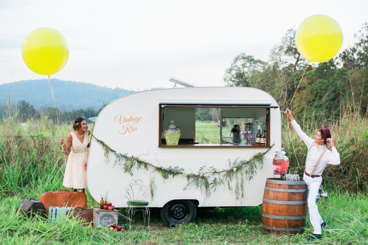 Quirky Vintage Kiss Wedding Ideas http://www.sarahheartsphotography.com/