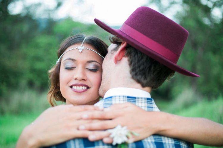 Quirky Vintage Kiss Wedding Ideas http://www.sarahheartsphotography.com/