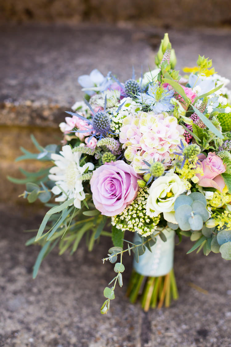 Pink Blue Bouquet Flowers Roses Bride Bridal Pretty Fresh Summer Wedding http://www.charlotterazzellphotography.com/
