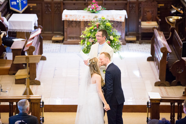 Pretty Fresh Summer Wedding http://www.charlotterazzellphotography.com/