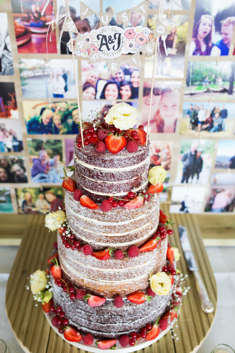 Naked Cake Sponge Layer Flowers Fruit Berries Pretty Fresh Summer Wedding http://www.charlotterazzellphotography.com/
