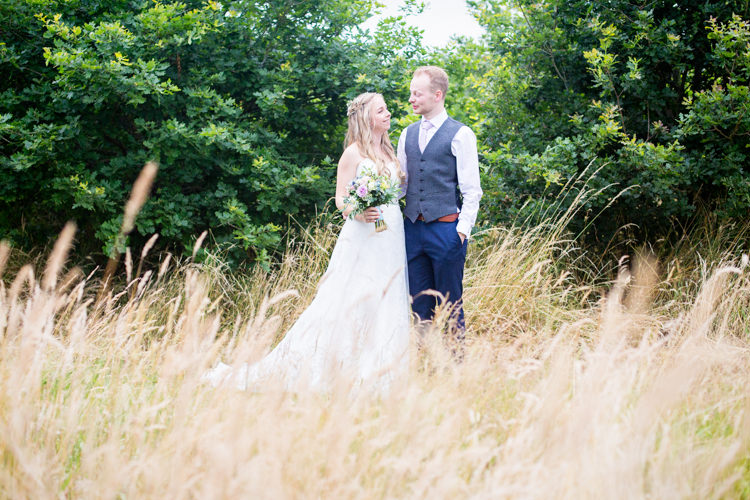 Pretty Fresh Summer Wedding http://www.charlotterazzellphotography.com/