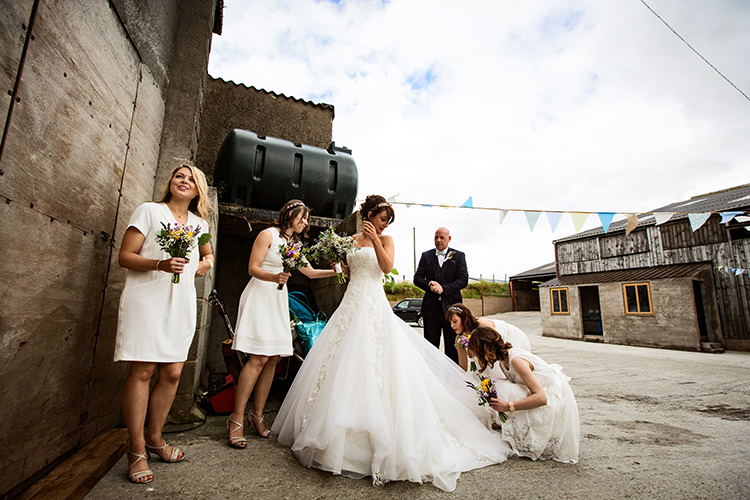 Home Made Farm Tipi Wedding http://alexabbottphotography.co.uk/